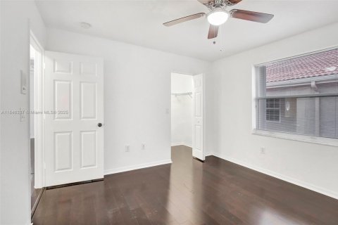 Villa ou maison à louer à Miramar, Floride: 5 chambres, 313.17 m2 № 1845644 - photo 26