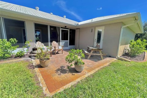 House in Port Charlotte, Florida 3 bedrooms, 151.8 sq.m. № 1916633 - photo 20