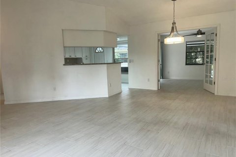 Casa en alquiler en New Port Richey, Florida, 3 dormitorios, 130.62 m2 № 1904100 - foto 5