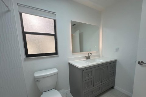 Casa en alquiler en New Port Richey, Florida, 3 dormitorios, 130.62 m2 № 1904100 - foto 15