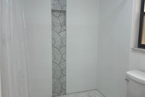 Casa en alquiler en New Port Richey, Florida, 3 dormitorios, 130.62 m2 № 1904100 - foto 16