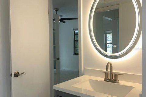 Casa en alquiler en New Port Richey, Florida, 3 dormitorios, 130.62 m2 № 1904100 - foto 10