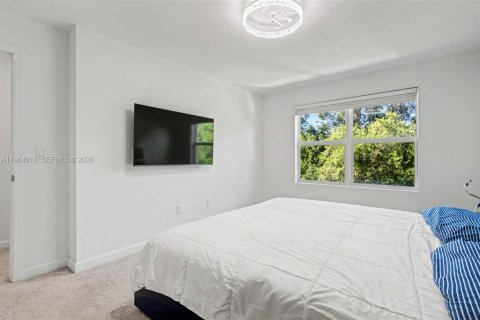 Townhouse in Lake Worth, Florida 4 bedrooms, 171.96 sq.m. № 2026576 - photo 22