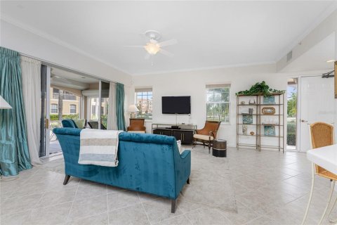 Condo in Punta Gorda, Florida, 3 bedrooms  № 1531764 - photo 9
