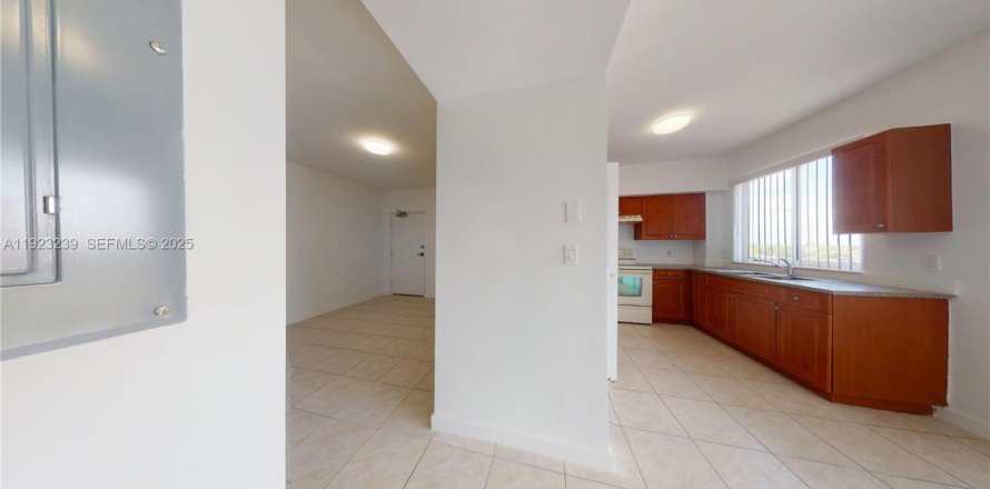 Condo à Miami, Floride, 1 chambre  № 1986762