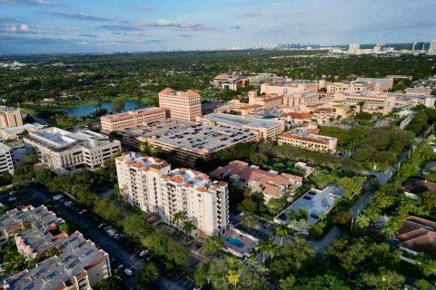 Copropriété à vendre à Miami, Floride: 2 chambres, 106.09 m2 № 1964391 - photo 18