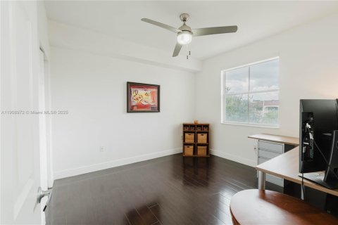 Copropriété à vendre à Miami, Floride: 2 chambres, 106.09 m2 № 1964391 - photo 7