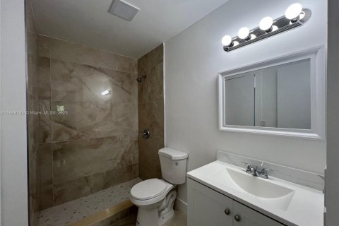 Condo in Miami, Florida, 1 bedroom  № 1944814 - photo 7