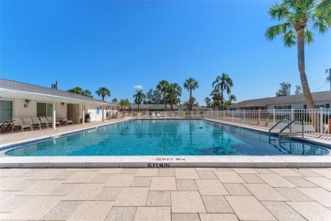 Copropriété à vendre à Bradenton, Floride: 2 chambres, 84.36 m2 № 1631957 - photo 28