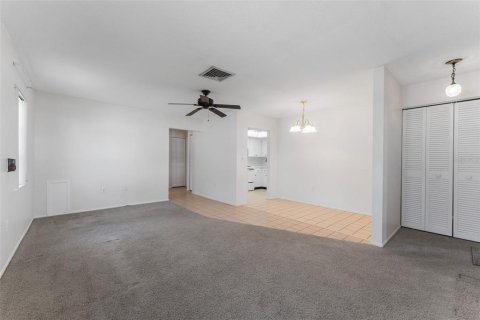 Copropriété à vendre à Bradenton, Floride: 2 chambres, 84.36 m2 № 1631957 - photo 7