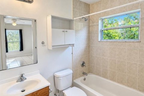 Commercial property in Palm Coast, Florida 6 bedrooms, 214.33 sq.m. № 2396888 - photo 25