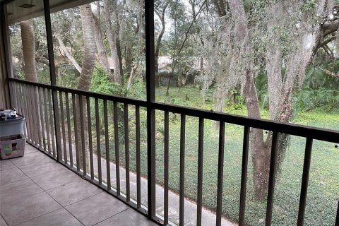 Condo in Temple Terrace, Florida, 2 bedrooms  № 910762 - photo 24