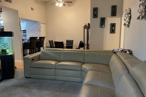 Condo in Temple Terrace, Florida, 2 bedrooms  № 910762 - photo 5