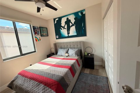 Adosado en alquiler en Doral, Florida, 4 dormitorios, 200.95 m2 № 2042499 - foto 17