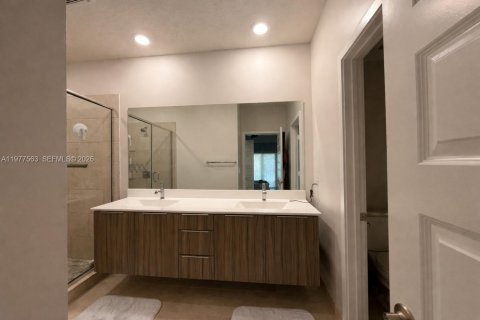 Adosado en alquiler en Doral, Florida, 4 dormitorios, 200.95 m2 № 2042499 - foto 8