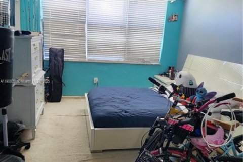 Condominio en venta en Miami, Florida, 1 dormitorio, 84.45 m2 № 1964451 - foto 4