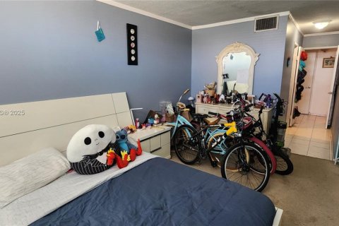 Condominio en venta en Miami, Florida, 1 dormitorio, 84.45 m2 № 1964451 - foto 5