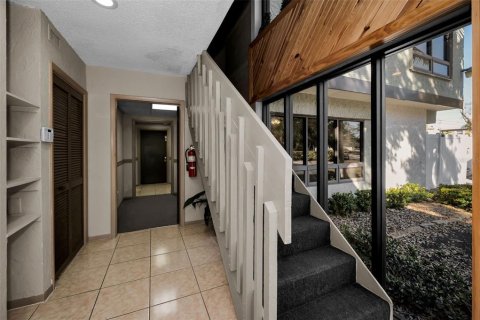 Commercial property in Saint Petersburg, Florida 169.55 sq.m. № 2290563 - photo 18