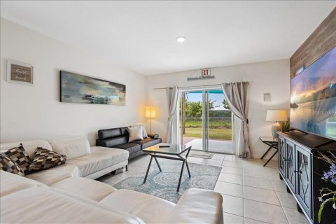 Casa en venta en Saint Lucie, Florida, 4 dormitorios, 174.1 m2 № 1724512 - foto 15