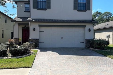 Casa en alquiler en Tampa, Florida, 3 dormitorios, 224.45 m2 № 2115981 - foto 2