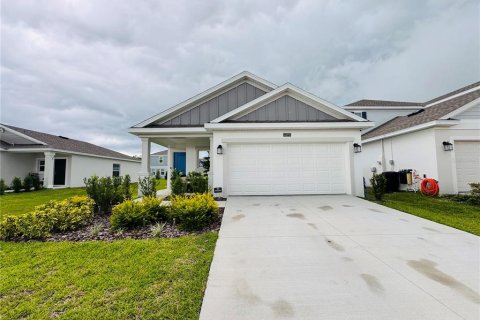 Casa en alquiler en Kissimmee, Florida, 3 dormitorios, 134.15 m2 № 1908587 - foto 1