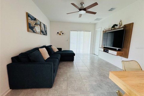 Casa en alquiler en Kissimmee, Florida, 3 dormitorios, 134.15 m2 № 1908587 - foto 7