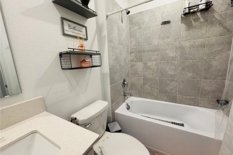 Casa en alquiler en Kissimmee, Florida, 3 dormitorios, 134.15 m2 № 1908587 - foto 11