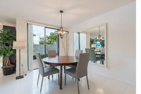 Condominio en venta en Boynton Beach, Florida, 3 dormitorios, 168.06 m2 № 2006303 - foto 11