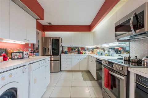 Condominio en venta en Boynton Beach, Florida, 3 dormitorios, 168.06 m2 № 2006303 - foto 16