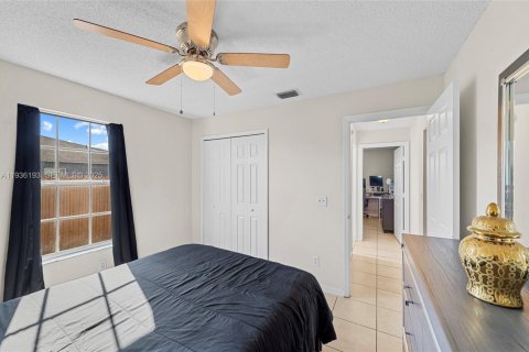 Casa en venta en Port St. Lucie, Florida, 3 dormitorios, 176.51 m2 № 1996641 - foto 20