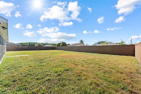 Casa en venta en Port St. Lucie, Florida, 3 dormitorios, 176.51 m2 № 1996641 - foto 29