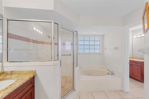 Casa en venta en Port St. Lucie, Florida, 3 dormitorios, 176.51 m2 № 1996641 - foto 17