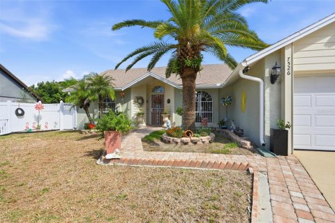 House in Orlando, Florida 3 bedrooms, 126.35 sq.m. № 2396218 - photo 4