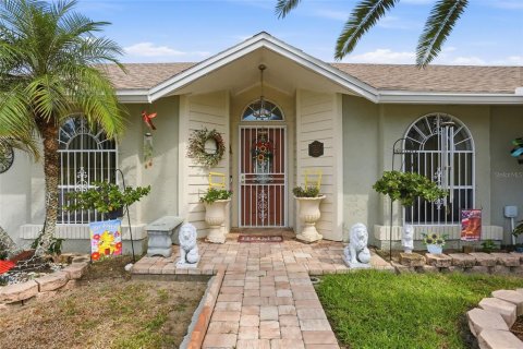 House in Orlando, Florida 3 bedrooms, 126.35 sq.m. № 2396218 - photo 6