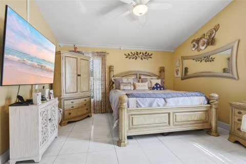 House in Orlando, Florida 3 bedrooms, 126.35 sq.m. № 2396218 - photo 25