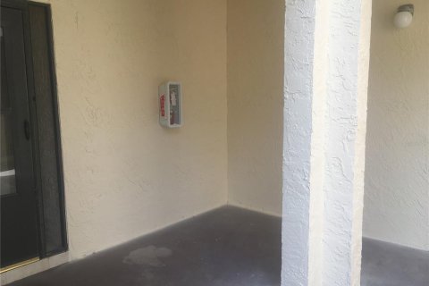 Condominio en venta en Largo, Florida, 2 dormitorios, 119.84 m2 № 1851425 - foto 14