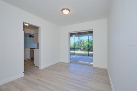 Casa en venta en North Fort Myers, Florida, 3 dormitorios, 153.38 m2 № 1544752 - foto 6