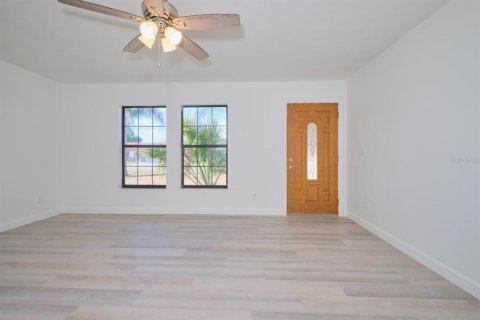 Casa en venta en North Fort Myers, Florida, 3 dormitorios, 153.38 m2 № 1544752 - foto 4