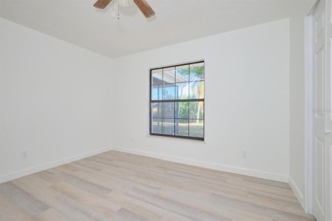 Casa en venta en North Fort Myers, Florida, 3 dormitorios, 153.38 m2 № 1544752 - foto 19