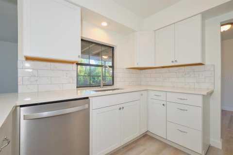 Casa en venta en North Fort Myers, Florida, 3 dormitorios, 153.38 m2 № 1544752 - foto 10