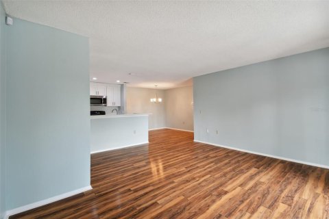 Copropriété à louer à Tampa, Floride: 3 chambres, 118.36 m2 № 2098898 - photo 19