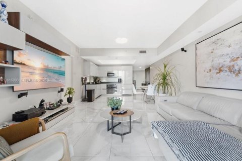 Copropriété à vendre à Miami, Floride: 1 chambre, 90.58 m2 № 2027556 - photo 5