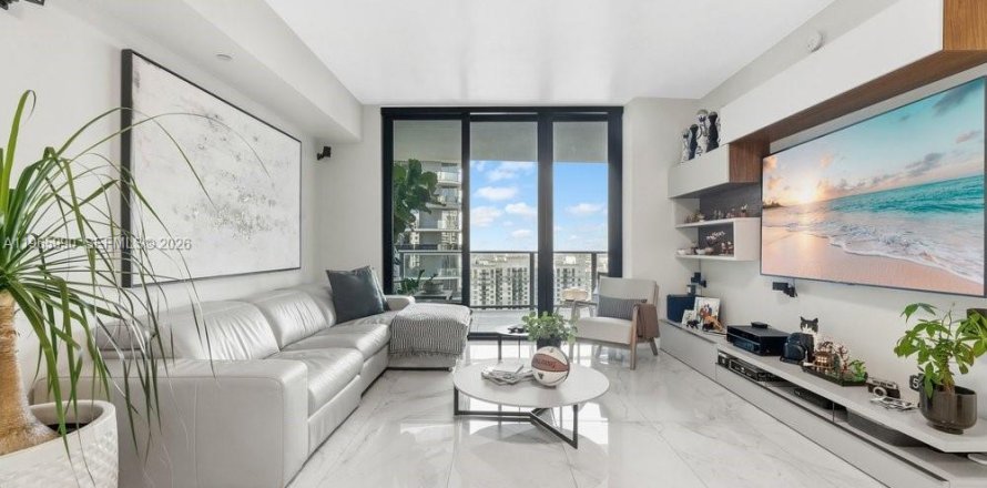 Condo à Miami, Floride, 1 chambre  № 2027556