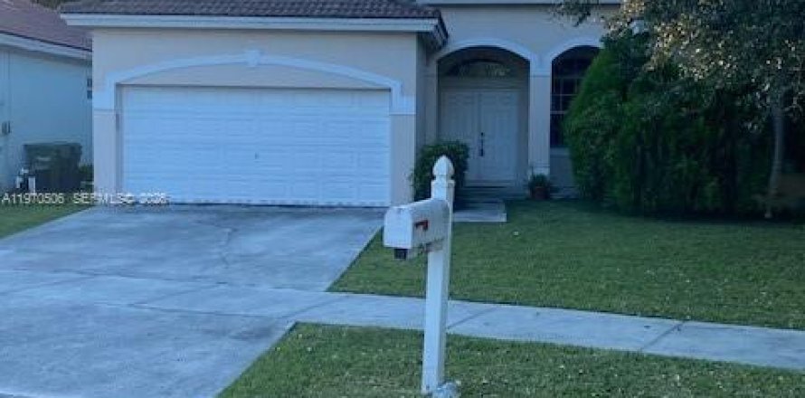 Casa en Homestead, Florida 4 dormitorios, 196.77 m2 № 2030931