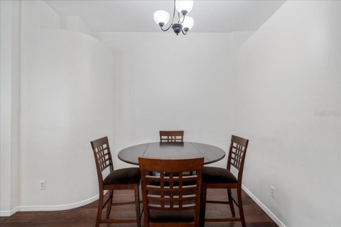 House in Oldsmar, Florida 3 bedrooms, 162.86 sq.m. № 1910342 - photo 5