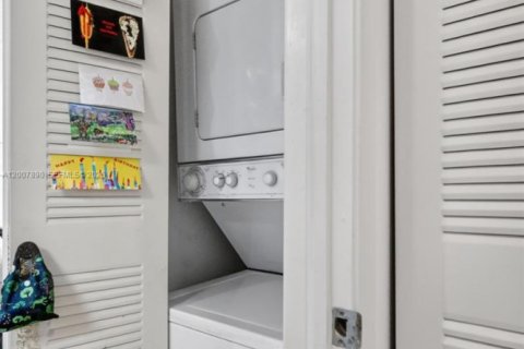 Copropriété à vendre à Aventura, Floride: 2 chambres, 109.9 m2 № 2072851 - photo 23