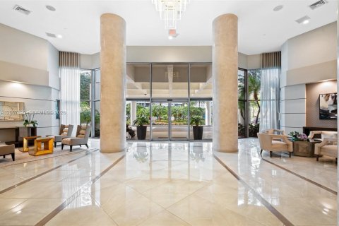 Copropriété à vendre à Aventura, Floride: 2 chambres, 109.9 m2 № 2072851 - photo 9
