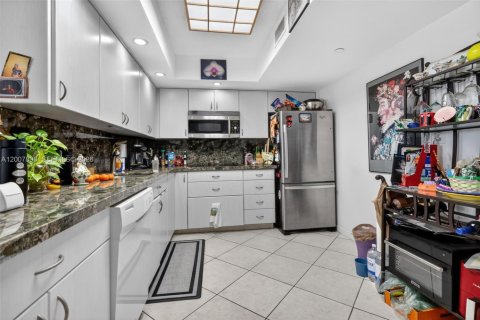 Copropriété à vendre à Aventura, Floride: 2 chambres, 109.9 m2 № 2072851 - photo 21