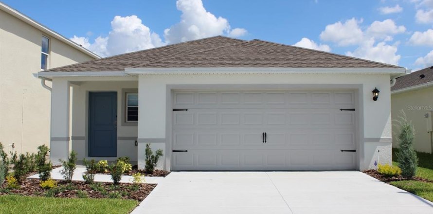 House in Davenport, Florida 4 bedrooms, 154.68 sq.m. № 2219902