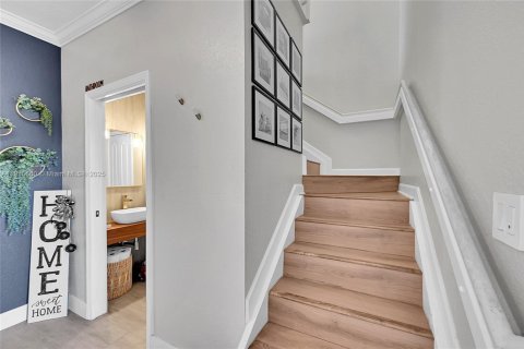 Touwnhouse à vendre à Hialeah, Floride: 2 chambres, 95.69 m2 № 1971641 - photo 16
